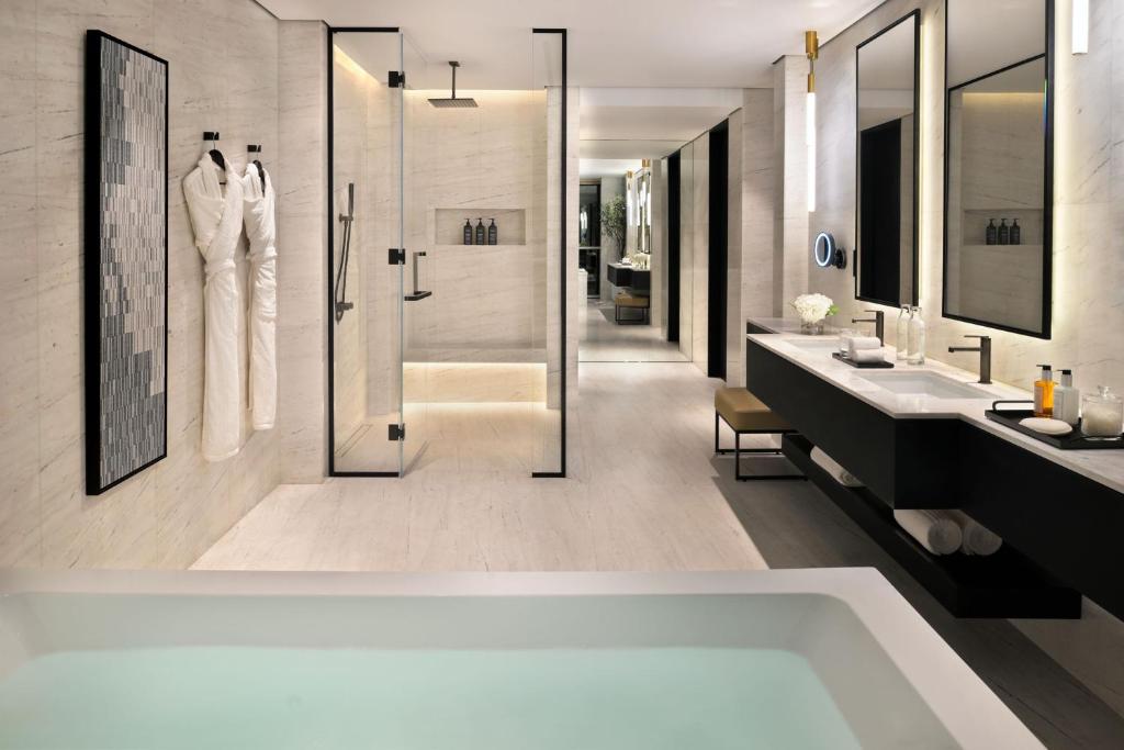 هتل SHERATON GRAND دبی